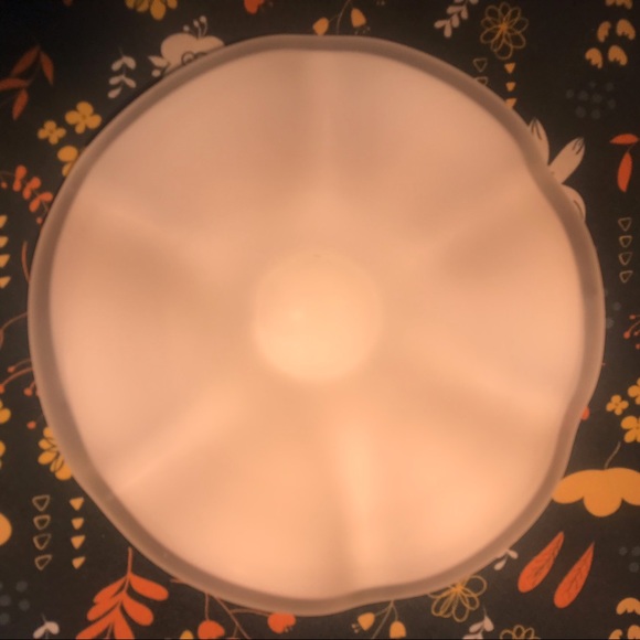 WHITE MATE GLASS WAVY VASE BOWL Plate Vase Flower Shaped 9.5”  MILKY VINTAGE? - Picture 16 of 16